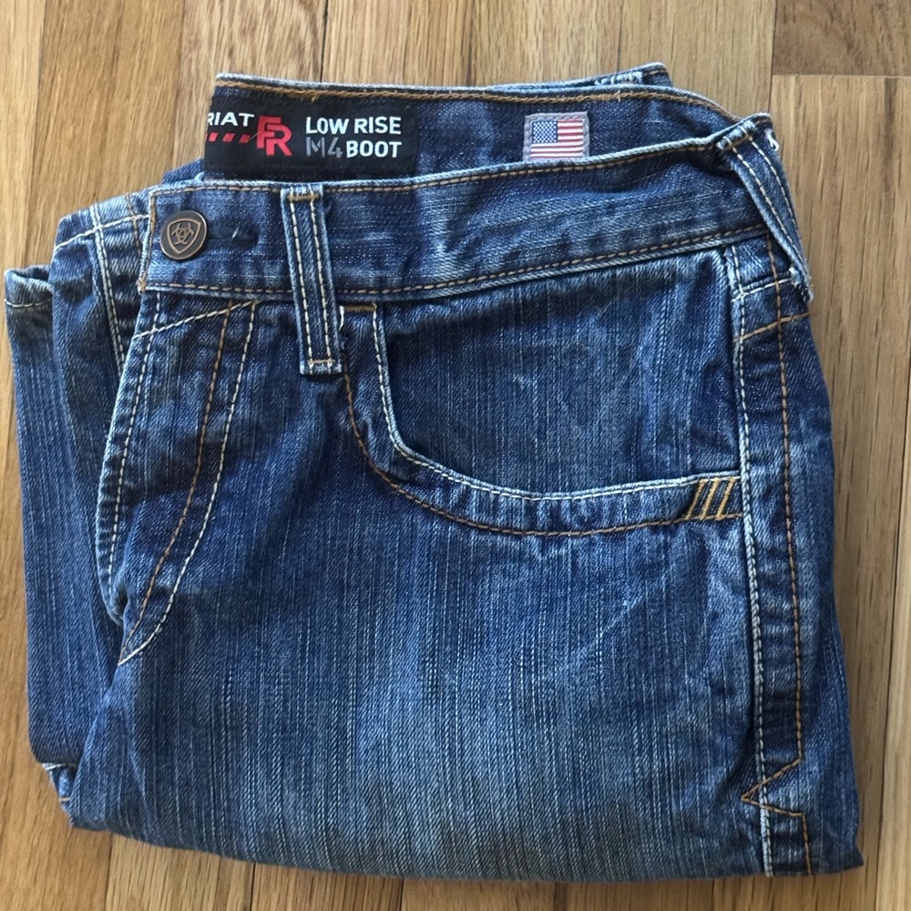 ARIAT BOOTCUT JEANS
